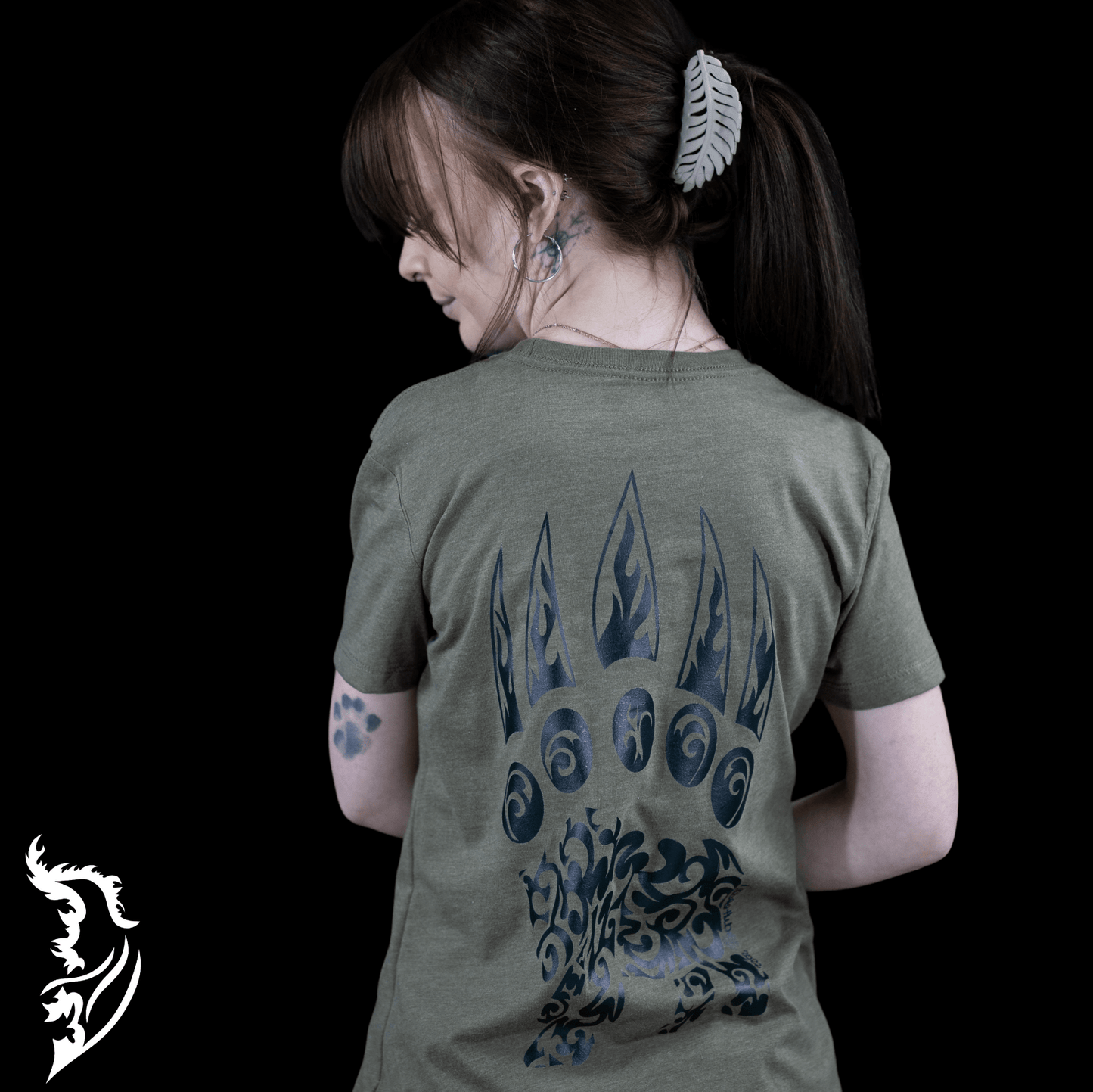 Bear Paw Hand - drawn T-Shirt | Ladies