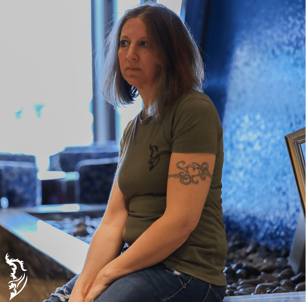 Bear Paw Hand - drawn T-Shirt | Ladies