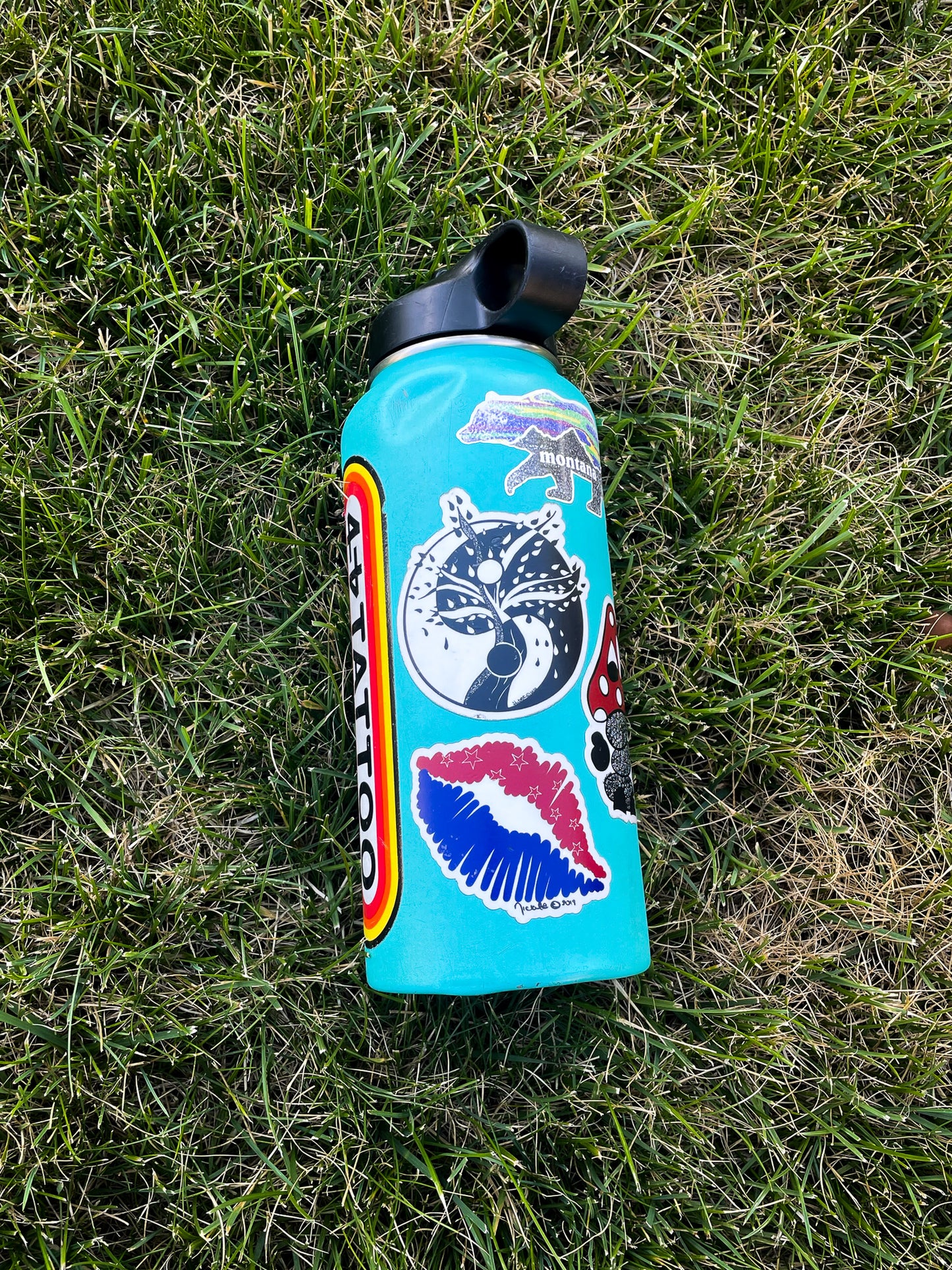 Patriotic Lip Hand-drawn Vinyl Sticker - Street Style By Nickola