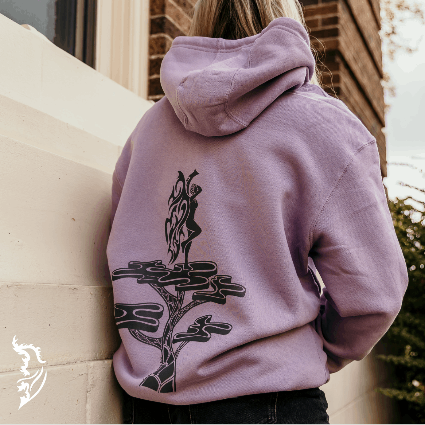 Lady on a Pedestal Hand - drawn Fleece Hoodie